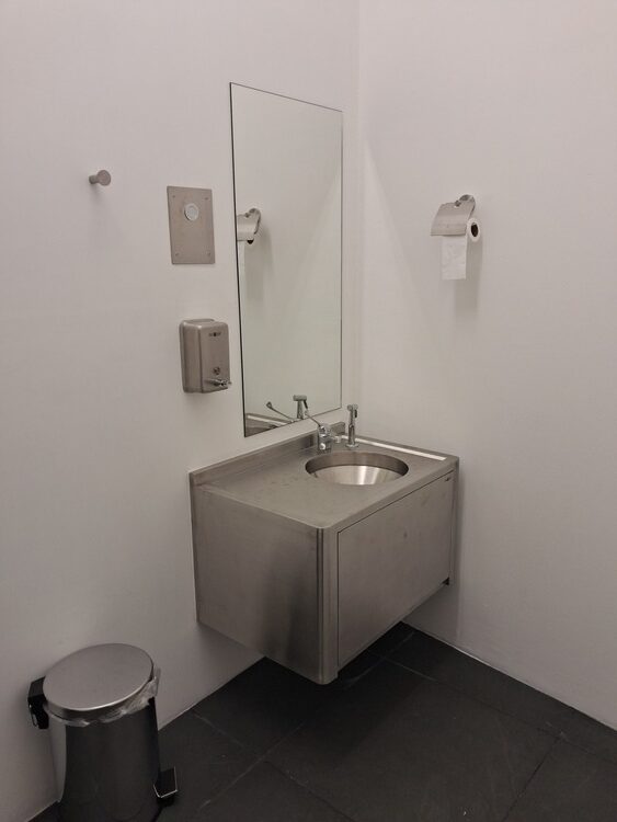 Aseo Guggenheim ostomía